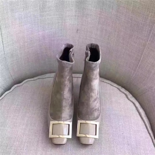 Cheap Roger Vivier Boots For Women #529181 Replica Wholesale [$80.00 USD] [ITEM#529181] on Replica Roger Vivier Boots