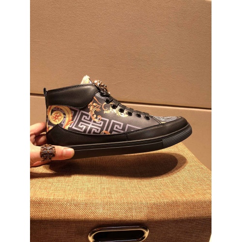 Cheap Versace Casual Shoes For Men #529627 Replica Wholesale [$82.00 USD] [ITEM#529627] on Replica Versace Flat Shoes