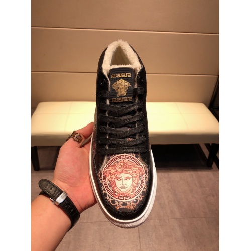 Cheap Versace Casual Shoes For Men #529629 Replica Wholesale [$82.00 USD] [ITEM#529629] on Replica Versace Flat Shoes