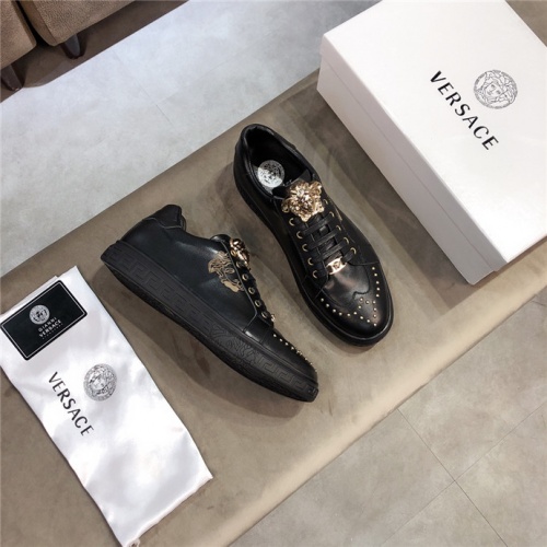 Cheap Versace Casual Shoes For Men #533843 Replica Wholesale [$72.00 USD] [ITEM#533843] on Replica Versace Shoes