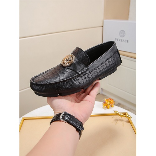 Cheap Versace Casual Shoes For Men #537292 Replica Wholesale [$72.00 USD] [ITEM#537292] on Replica Versace Flat Shoes
