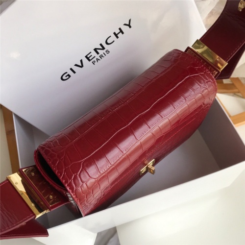 Cheap Givenchy AAA Quality Messenger Bags #538230 Replica Wholesale [$210.00 USD] [ITEM#538230] on Replica Givenchy AAA Quality Messenger Bags