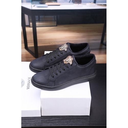 Cheap Versace Casual Shoes For Men #538355 Replica Wholesale [$72.00 USD] [ITEM#538355] on Replica Versace Flat Shoes