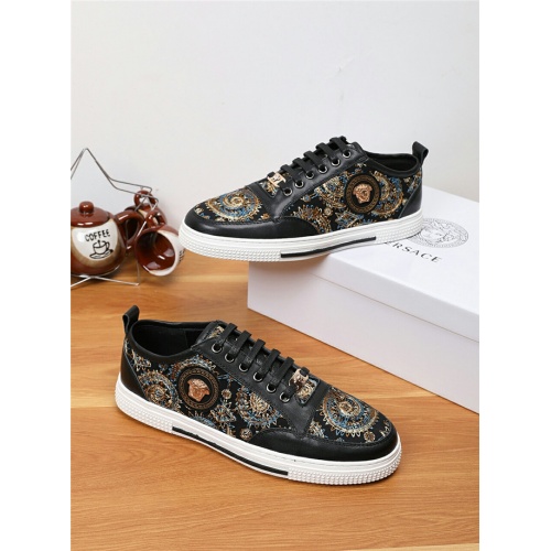 Cheap Versace Casual Shoes For Men #538394 Replica Wholesale [$68.00 USD] [ITEM#538394] on Replica Versace Flat Shoes