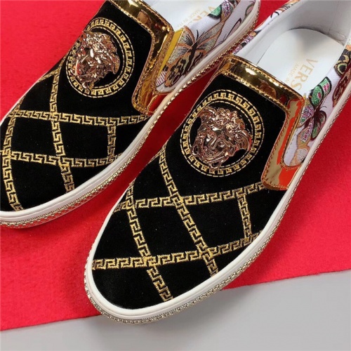 Cheap Versace Casual Shoes For Men #538402 Replica Wholesale [$76.00 USD] [ITEM#538402] on Replica Versace Flat Shoes