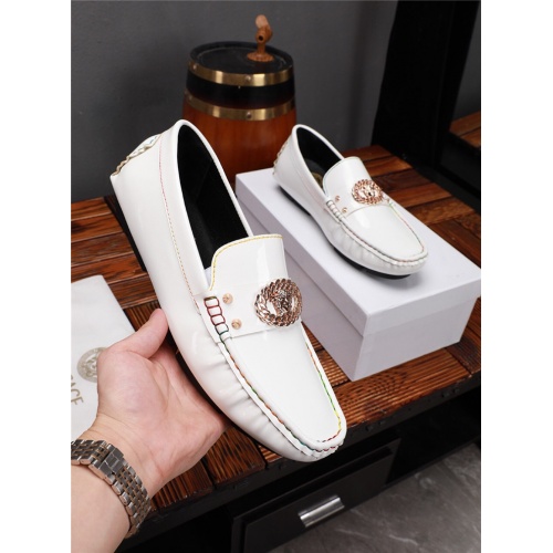 Cheap Versace Casual Shoes For Men #539124 Replica Wholesale [$72.00 USD] [ITEM#539124] on Replica Versace Shoes