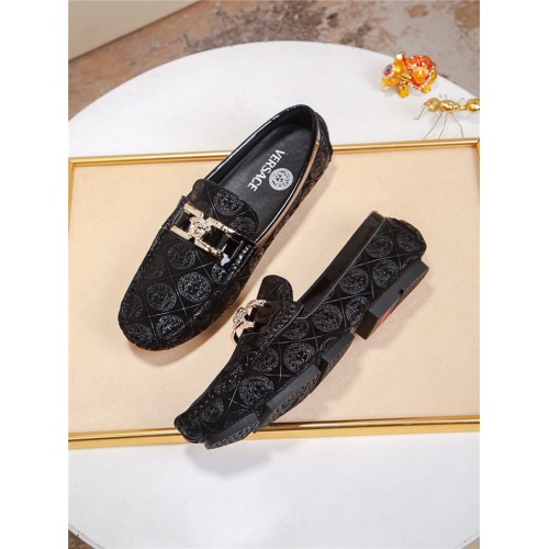 Cheap Versace Casual Shoes For Men #541754 Replica Wholesale [$68.00 USD] [ITEM#541754] on Replica Versace Shoes