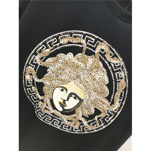 Cheap Versace T-Shirts Short Sleeved For Men #542202 Replica Wholesale [$25.00 USD] [ITEM#542202] on Replica Versace T-Shirts