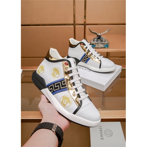 Cheap Versace Casual Shoes For Men #542593 Replica Wholesale [$85.00 USD] [ITEM#542593] on Replica Versace Shoes