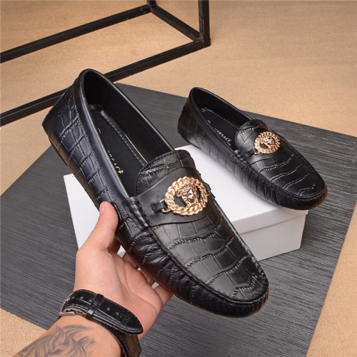 Cheap Versace Casual Shoes For Men #542775 Replica Wholesale [$76.00 USD] [ITEM#542775] on Replica Versace Shoes