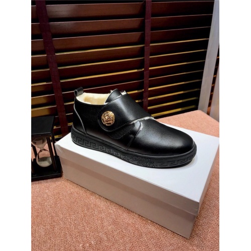 Cheap Versace Casual Shoes For Men #545880 Replica Wholesale [$82.00 USD] [ITEM#545880] on Replica Versace Shoes