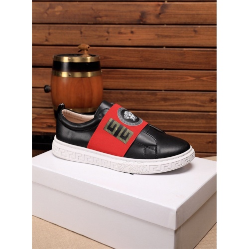 Cheap Versace Casual Shoes For Men #546634 Replica Wholesale [$76.00 USD] [ITEM#546634] on Replica Versace Flat Shoes