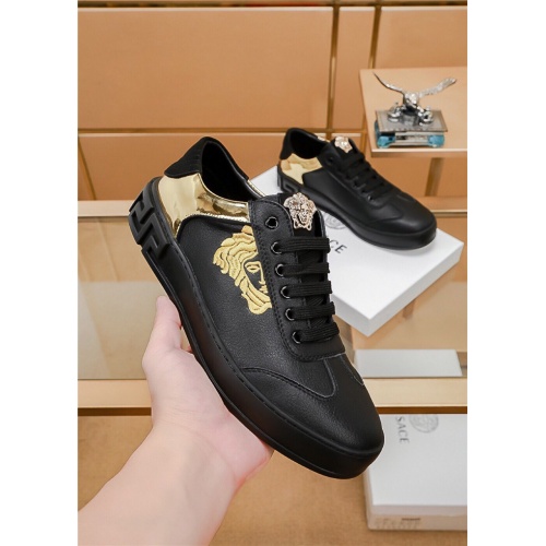 Cheap Versace Casual Shoes For Men #546733 Replica Wholesale [$76.00 USD] [ITEM#546733] on Replica Versace Flat Shoes