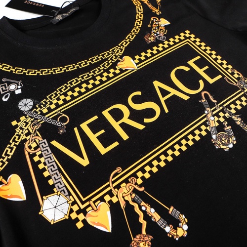 Cheap Versace T-Shirts Short Sleeved For Unisex #547575 Replica Wholesale [$35.00 USD] [ITEM#547575] on Replica Versace T-Shirts