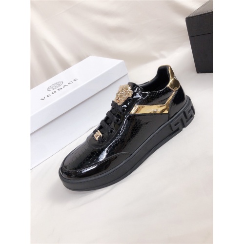Cheap Versace Casual Shoes For Men #548682 Replica Wholesale [$72.00 USD] [ITEM#548682] on Replica Versace Shoes