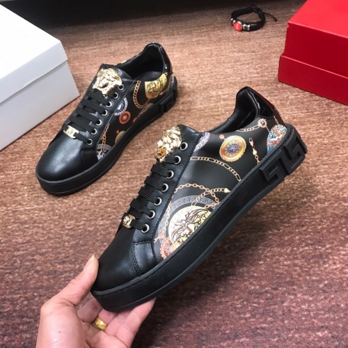 Cheap Versace Casual Shoes For Men #549484 Replica Wholesale [$76.00 USD] [ITEM#549484] on Replica Versace Shoes
