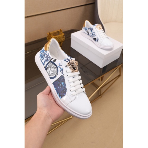 Cheap Versace Casual Shoes For Men #549864 Replica Wholesale [$72.00 USD] [ITEM#549864] on Replica Versace Shoes