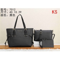 Michael Kors Handbags #549165
