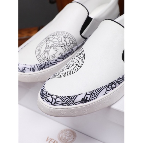 Cheap Versace Casual Shoes For Men #552494 Replica Wholesale [$76.00 USD] [ITEM#552494] on Replica Versace Shoes
