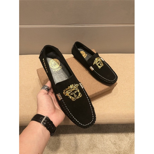 Cheap Versace Casual Shoes For Men #554819 Replica Wholesale [$73.00 USD] [ITEM#554819] on Replica Versace Flat Shoes