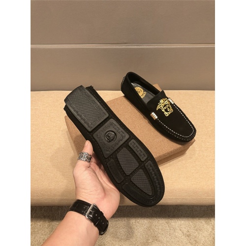 Cheap Versace Casual Shoes For Men #554819 Replica Wholesale [$73.00 USD] [ITEM#554819] on Replica Versace Flat Shoes