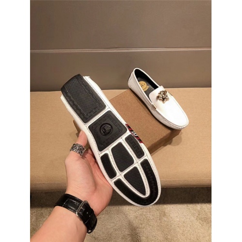 Cheap Versace Casual Shoes For Men #554831 Replica Wholesale [$73.00 USD] [ITEM#554831] on Replica Versace Flat Shoes
