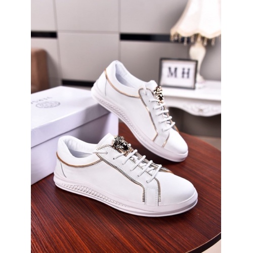 Cheap Versace Casual Shoes For Men #555400 Replica Wholesale [$81.00 USD] [ITEM#555400] on Replica Versace Flat Shoes