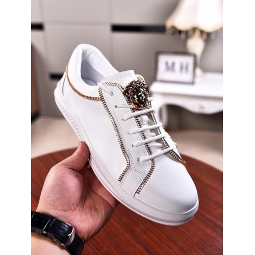 Cheap Versace Casual Shoes For Men #555400 Replica Wholesale [$81.00 USD] [ITEM#555400] on Replica Versace Flat Shoes