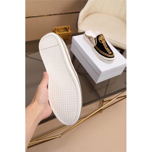 Cheap Versace Casual Shoes For Men #556400 Replica Wholesale [$69.00 USD] [ITEM#556400] on Replica Versace Flat Shoes