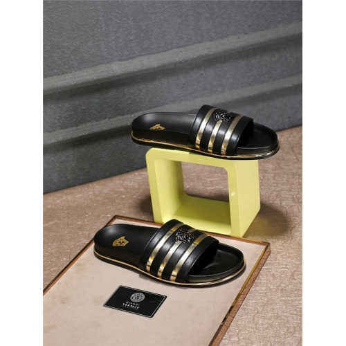 Cheap Versace Slippers For Men #556528 Replica Wholesale [$53.00 USD] [ITEM#556528] on Replica Versace Slippers
