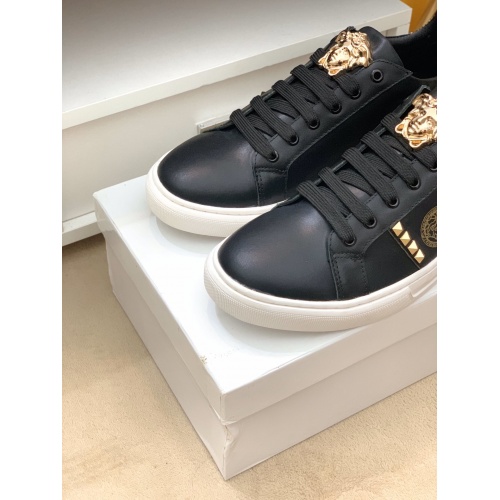 Cheap Versace Casual Shoes For Men #557615 Replica Wholesale [$81.00 USD] [ITEM#557615] on Replica Versace Flat Shoes