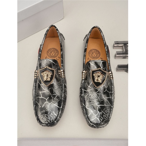 Cheap Versace Casual Shoes For Men #559258 Replica Wholesale [$68.00 USD] [ITEM#559258] on Replica Versace Flat Shoes