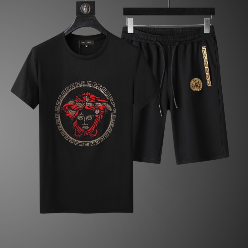 Cheap Versace Tracksuits Short Sleeved For Men #562533 Replica Wholesale [$64.00 USD] [ITEM#562533] on Replica Versace Tracksuits