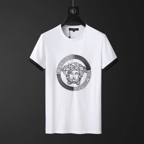 Cheap Versace Tracksuits Short Sleeved For Men #562538 Replica Wholesale [$64.00 USD] [ITEM#562538] on Replica Versace Tracksuits