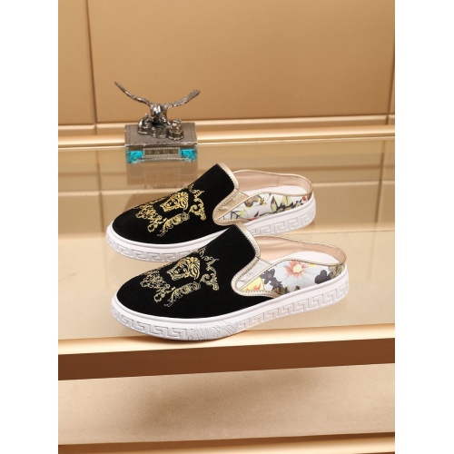 Cheap Versace Casual Shoes For Men #755517 Replica Wholesale [$70.00 USD] [ITEM#755517] on Replica Versace Flat Shoes