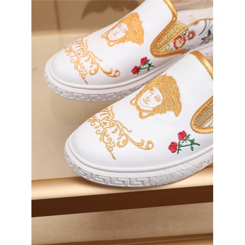 Cheap Versace Casual Shoes For Men #755518 Replica Wholesale [$70.00 USD] [ITEM#755518] on Replica Versace Flat Shoes