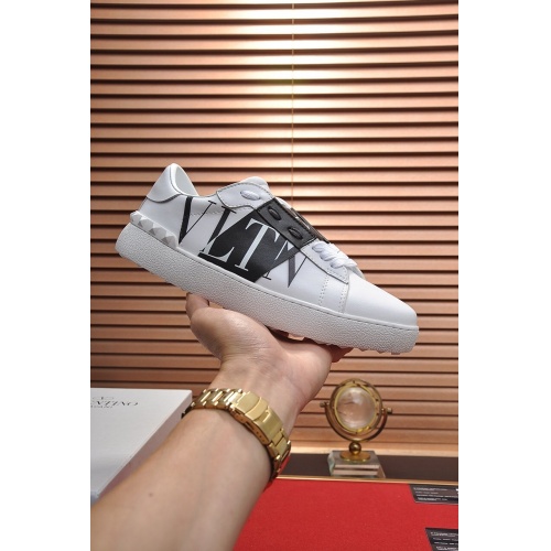 Cheap Valentino Casual Shoes For Women #755566 Replica Wholesale [$86.00 USD] [ITEM#755566] on Replica Valentino Casual Shoes