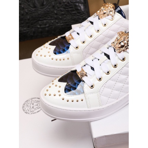 Cheap Versace Casual Shoes For Men #755812 Replica Wholesale [$83.00 USD] [ITEM#755812] on Replica Versace Flat Shoes