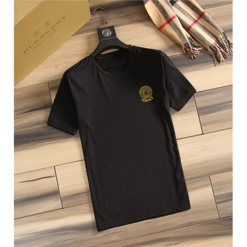 Cheap Versace T-Shirts Short Sleeved For Men #755917 Replica Wholesale [$25.00 USD] [ITEM#755917] on Replica Versace T-Shirts