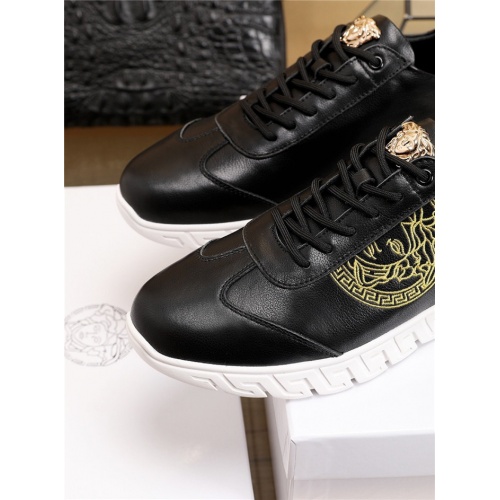 Cheap Versace Casual Shoes For Men #756364 Replica Wholesale [$85.00 USD] [ITEM#756364] on Replica Versace Shoes