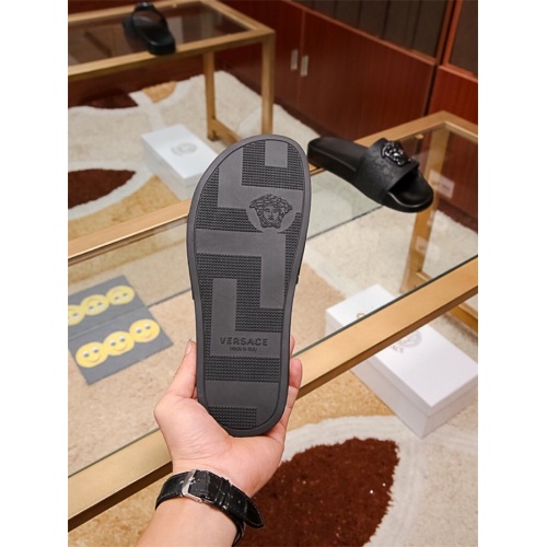 Cheap Versace Slippers For Men #757512 Replica Wholesale [$45.00 USD] [ITEM#757512] on Replica Versace Slippers