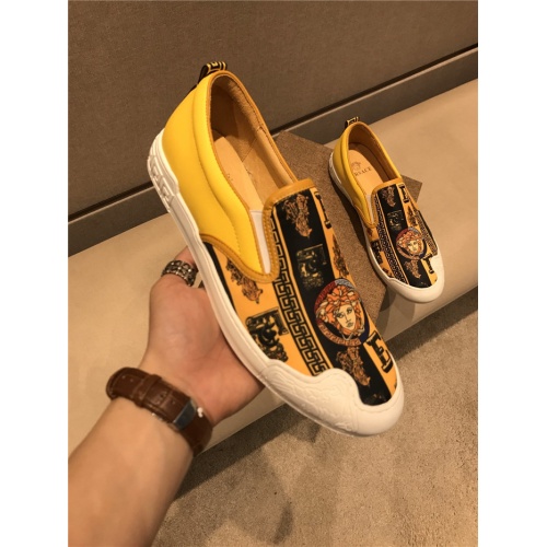 Cheap Versace Casual Shoes For Men #758137 Replica Wholesale [$72.00 USD] [ITEM#758137] on Replica Versace Shoes