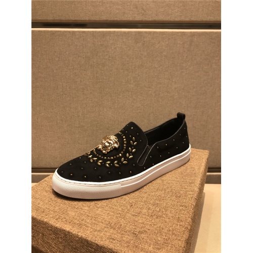 Cheap Versace Casual Shoes For Men #758138 Replica Wholesale [$72.00 USD] [ITEM#758138] on Replica Versace Shoes