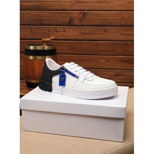 Cheap Versace Casual Shoes For Men #758731 Replica Wholesale [$82.00 USD] [ITEM#758731] on Replica Versace Shoes