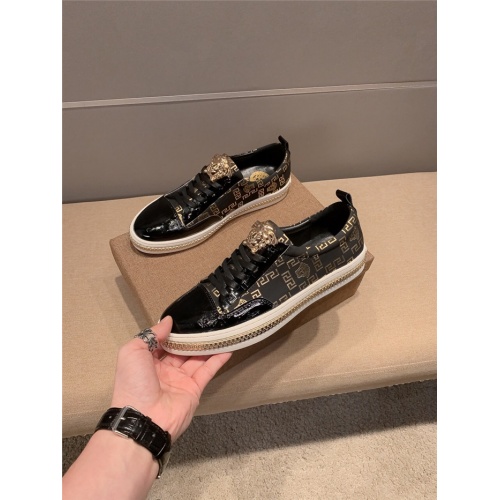 Cheap Versace Casual Shoes For Men #760330 Replica Wholesale [$72.00 USD] [ITEM#760330] on Replica Versace Shoes