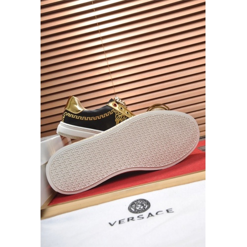 Cheap Versace Casual Shoes For Men #761603 Replica Wholesale [$76.00 USD] [ITEM#761603] on Replica Versace Shoes