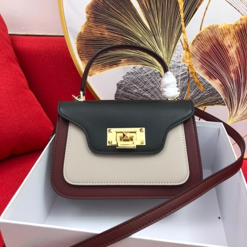 Cheap Michael Kors AAA Quality Messenger Bags For Women #765409 Replica Wholesale [$97.00 USD] [ITEM#765409] on Replica Michael Kors AAA Messenger Bags