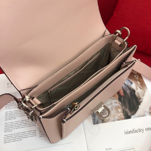 Cheap Michael Kors AAA Quality Messenger Bags For Women #765863 Replica Wholesale [$97.00 USD] [ITEM#765863] on Replica Michael Kors AAA Messenger Bags