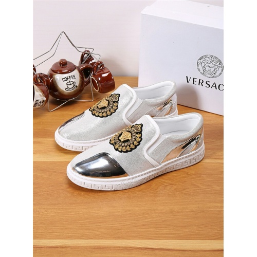 Cheap Versace Casual Shoes For Men #767790 Replica Wholesale [$72.00 USD] [ITEM#767790] on Replica Versace Shoes