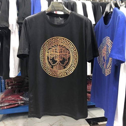 Cheap Versace T-Shirts Short Sleeved For Men #768242 Replica Wholesale [$30.00 USD] [ITEM#768242] on Replica Versace T-Shirts